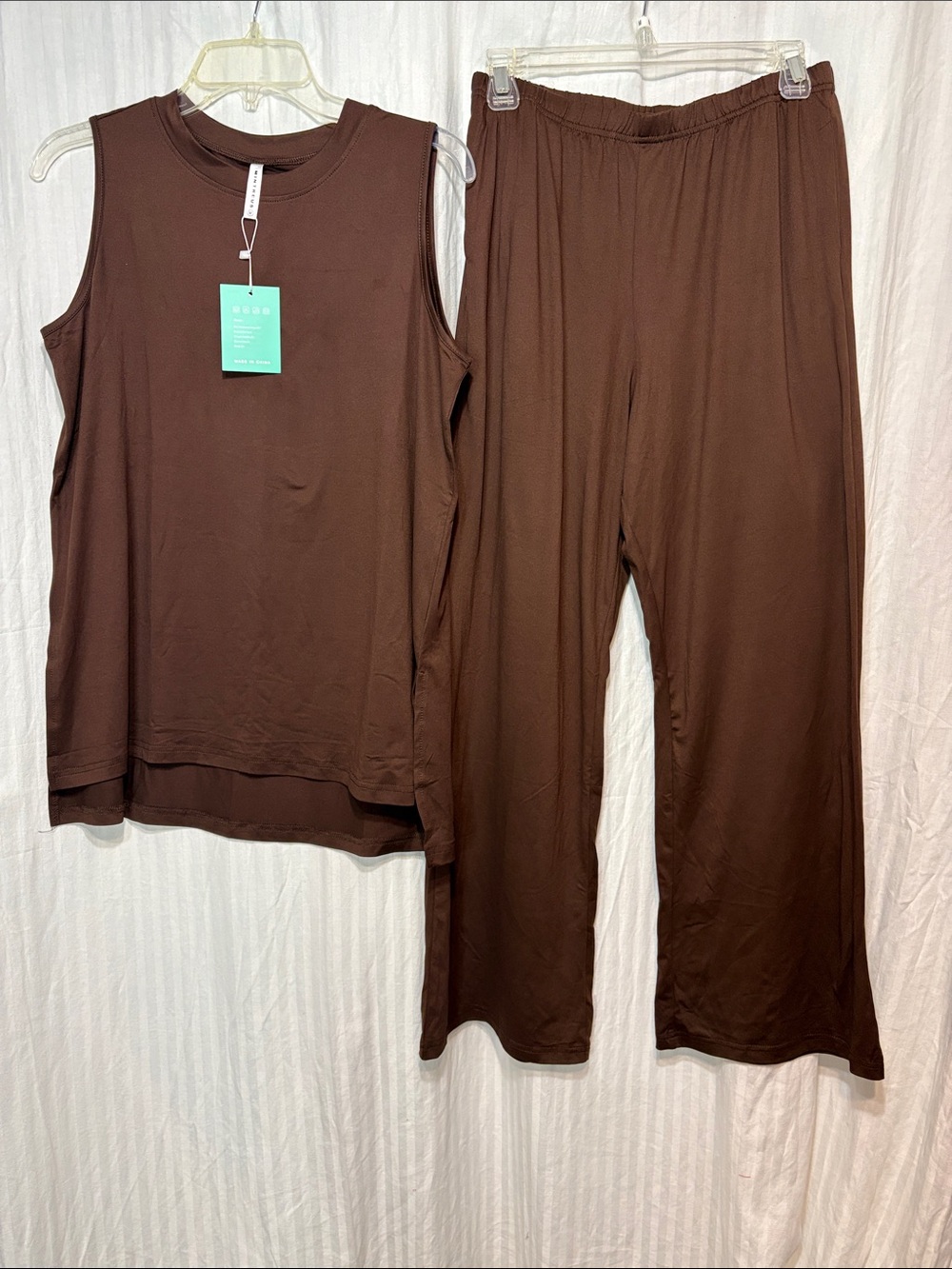 Sleeveless Brown Lounge Pantsuit - Relaxed Two-Piece Set